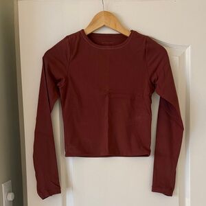 NWT Vitality Cloud II Crew Crop Tee